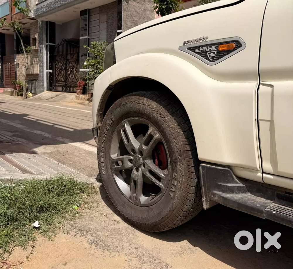 Mahindra Scorpio S10 2.2 Mhaw (4wd At 7str)