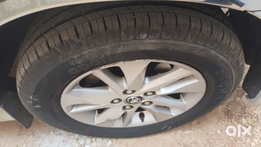 Toyota Innova 2015 Diesel 125000 Km Driven