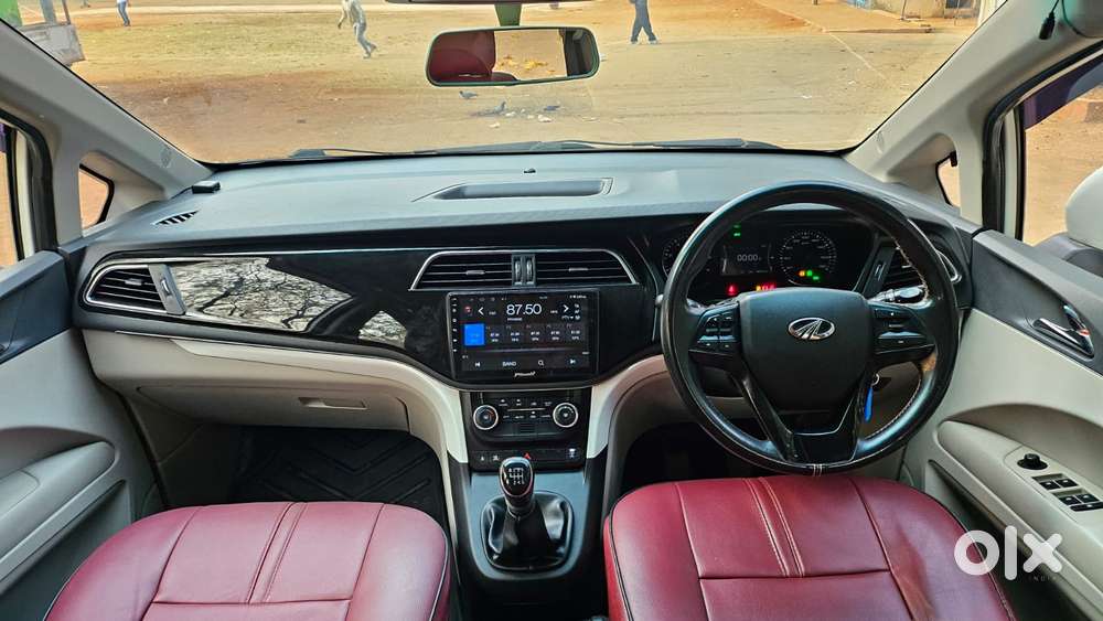 Mahindra Marazzo M6 8str, 2021, Diesel