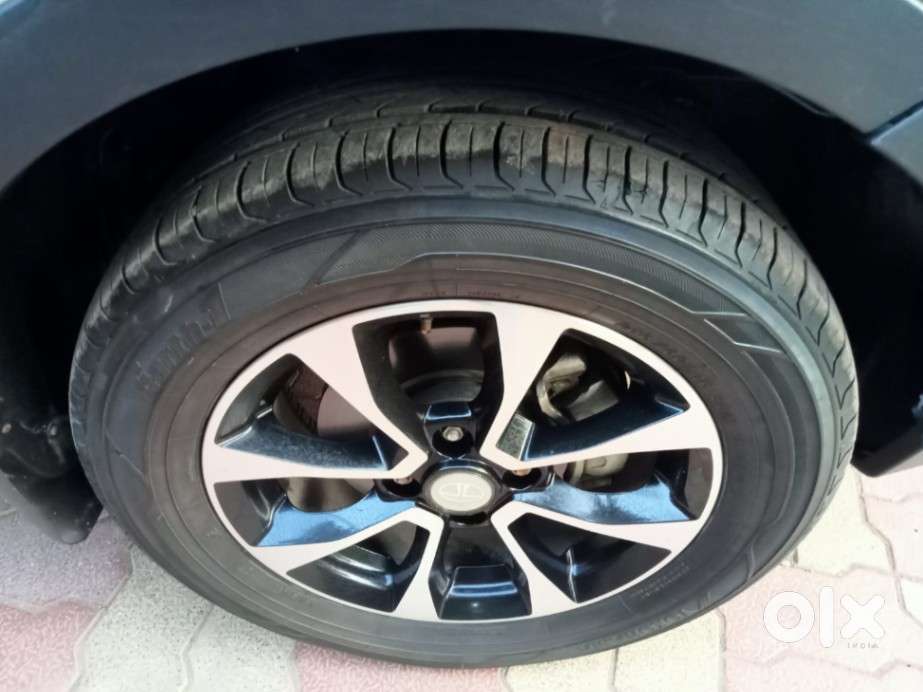 Tata Nexon 1.2 Revotron Xm (s), 2021, Petrol