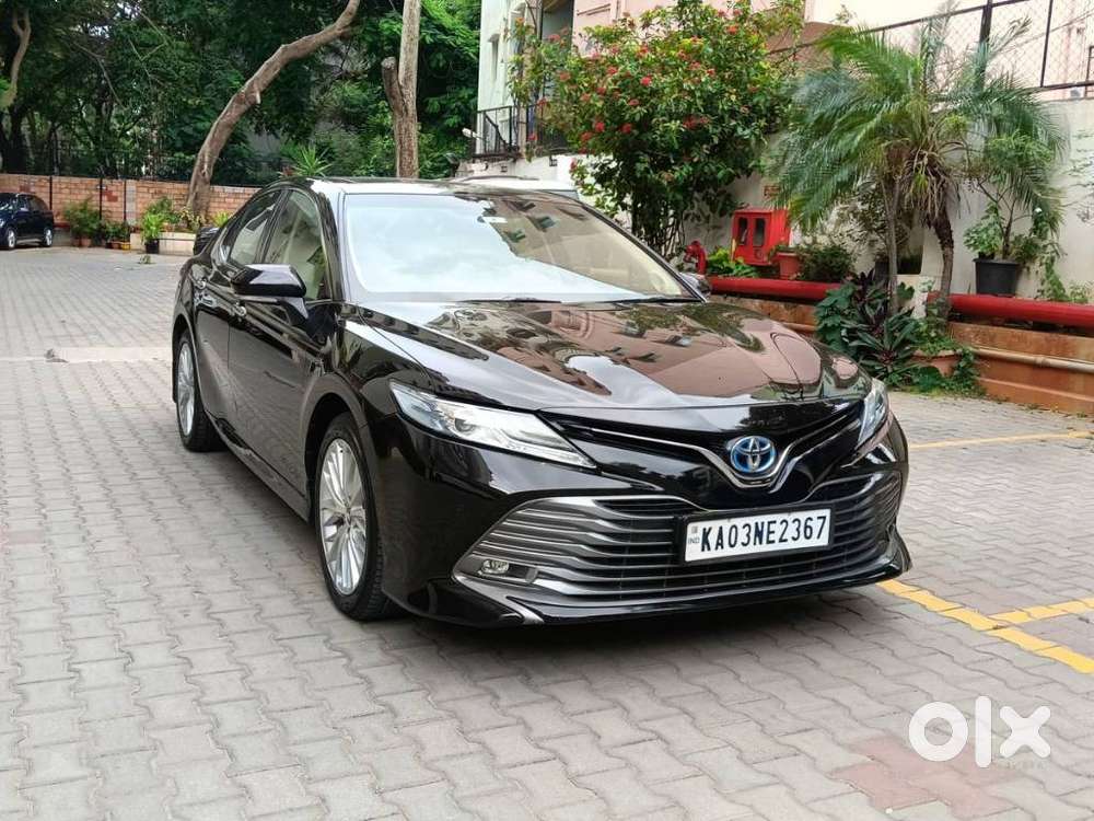 Toyota Camry 2.5 Hybrid, 2019, Petrol