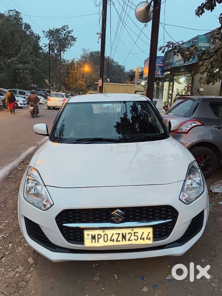 Maruti Suzuki Swift Vxi Optional, 2023, Petrol