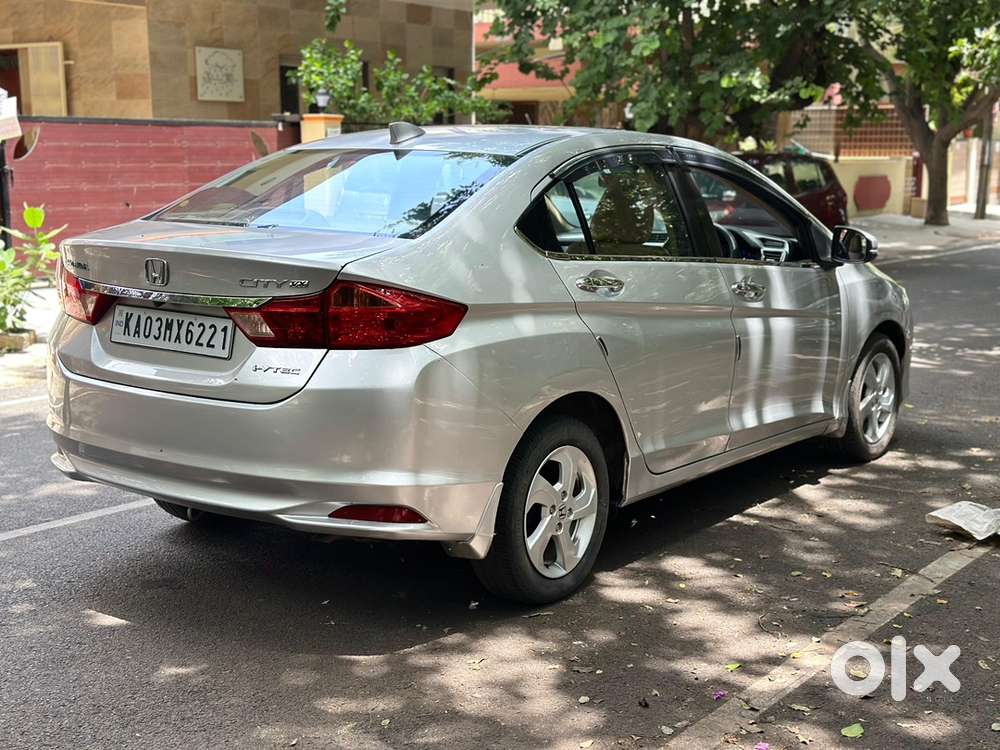 Honda City Petrol 2016 Sunroof Car