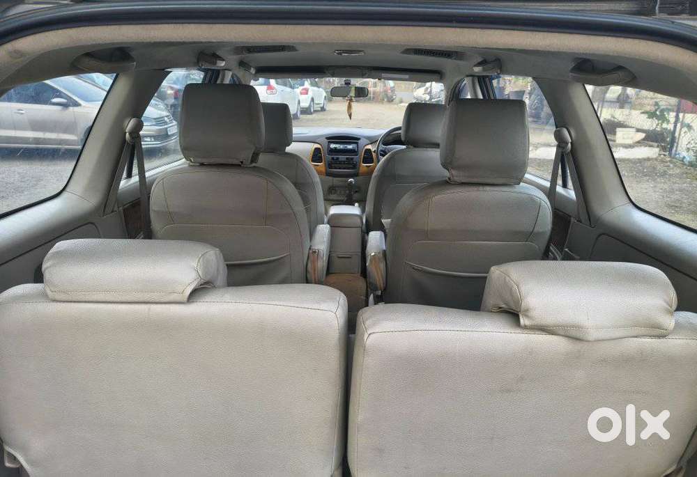 Toyota Innova 2.5 V 7 Str, 2011, Diesel