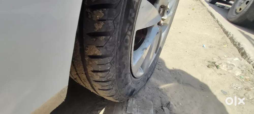 Hyundai Fluidic Verna 2012