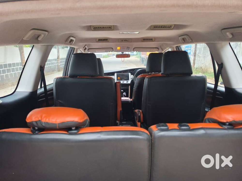 Toyota Innova Crysta 2.4 G Mt 7 Str, 2017, Diesel
