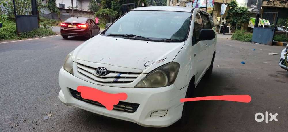 Toyota Innova 2.5 G (diesel) 8 Seater, 2011, Diesel
