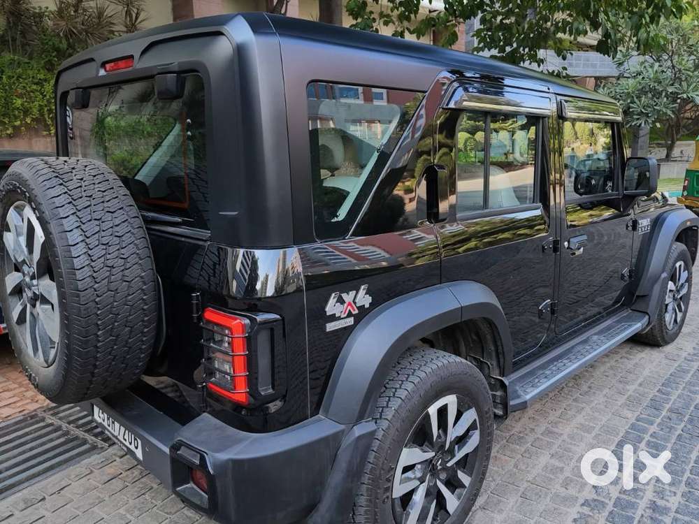 Mahindra Thar Roxx 2025 Diesel At 4wd Stealth Black