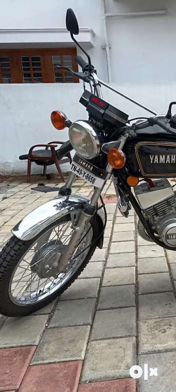 Yamaha old bikes deals olx