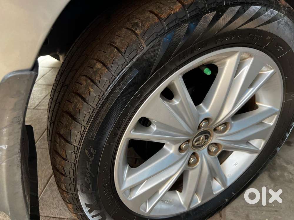 Toyota Innova Crysta 2.8z Automatic, 2016, Diesel