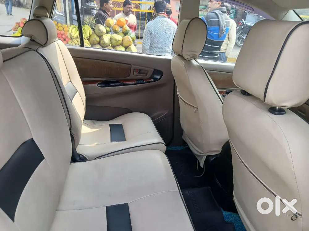 Toyota Innova 2015 Diesel 110000 Km Driven