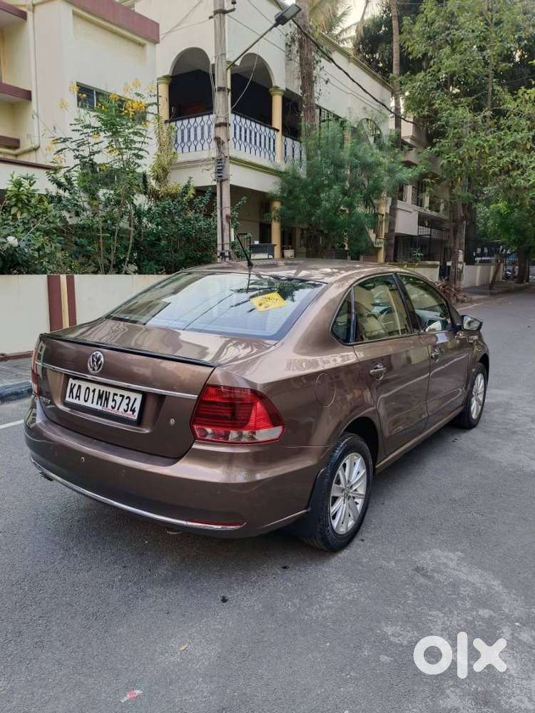Volkswagen Vento 1.6 Highline, 2016, Petrol