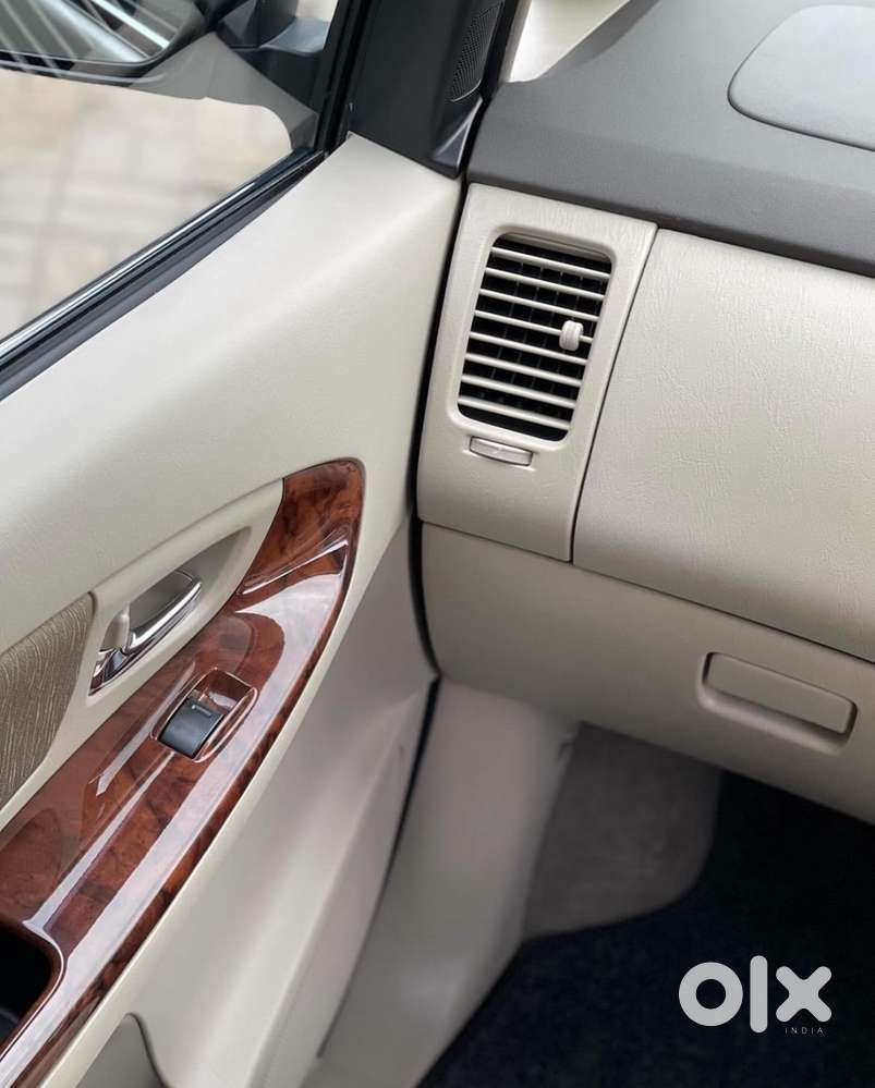 Toyota Innova Diesel 2014
