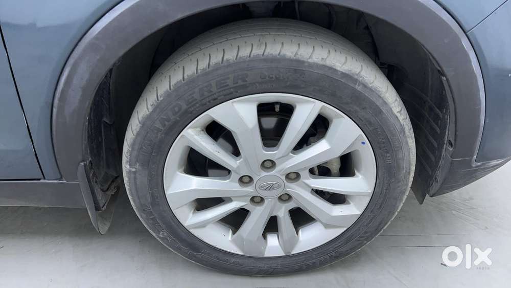 Mahindra Xuv300 W8, 2019, Petrol