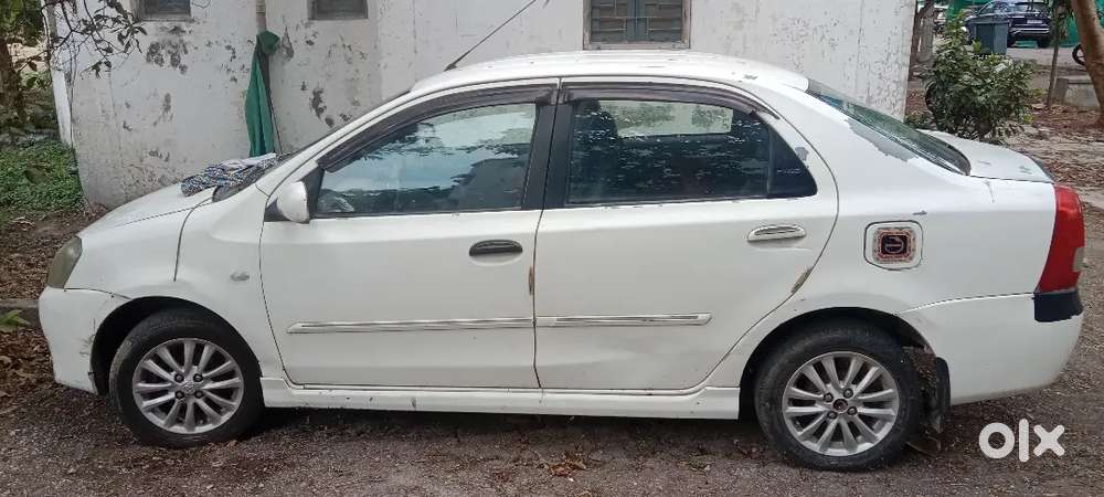 Toyota Etios 2011 Petrol Well Maintained