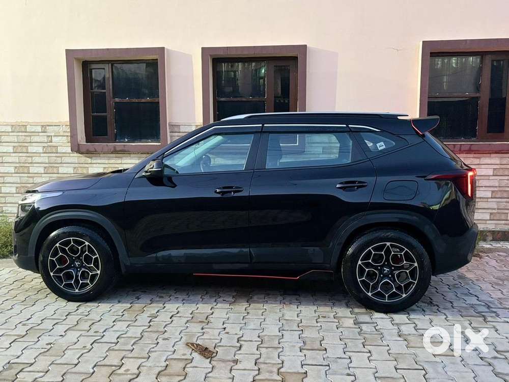 Seltos Htk+ With Panormic Sunroof