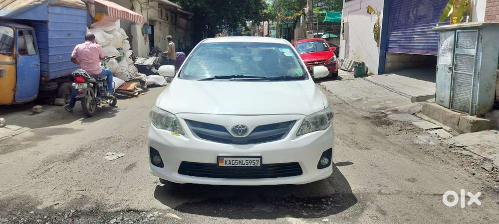 Toyota Corolla Altis 2010-2013 G, 2013