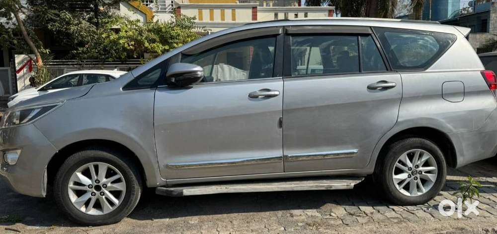 Toyota Innova Crysta [2020-ongoing] 2.7 Gx Mt 8 Str, 2018, Diesel