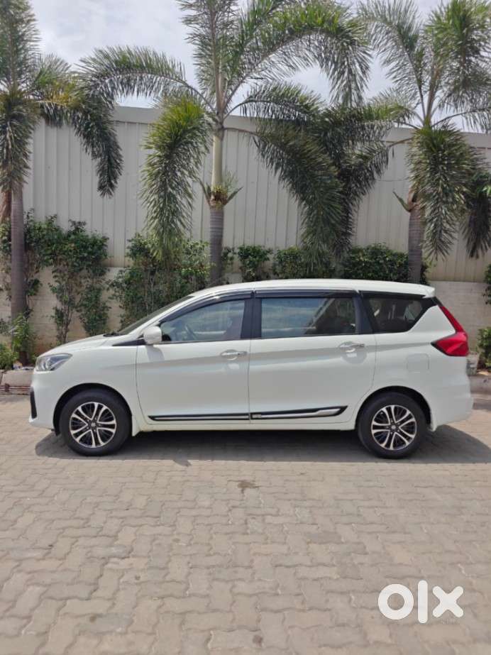Maruti Suzuki Ertiga 1.5 Zxi Plus Shvs, 2023, Petrol