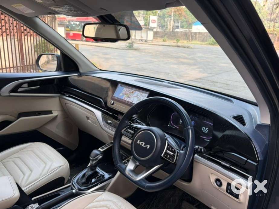 Kia Carens 1.5 Luxury Plus Turbo 7 Str, 2023, Petrol