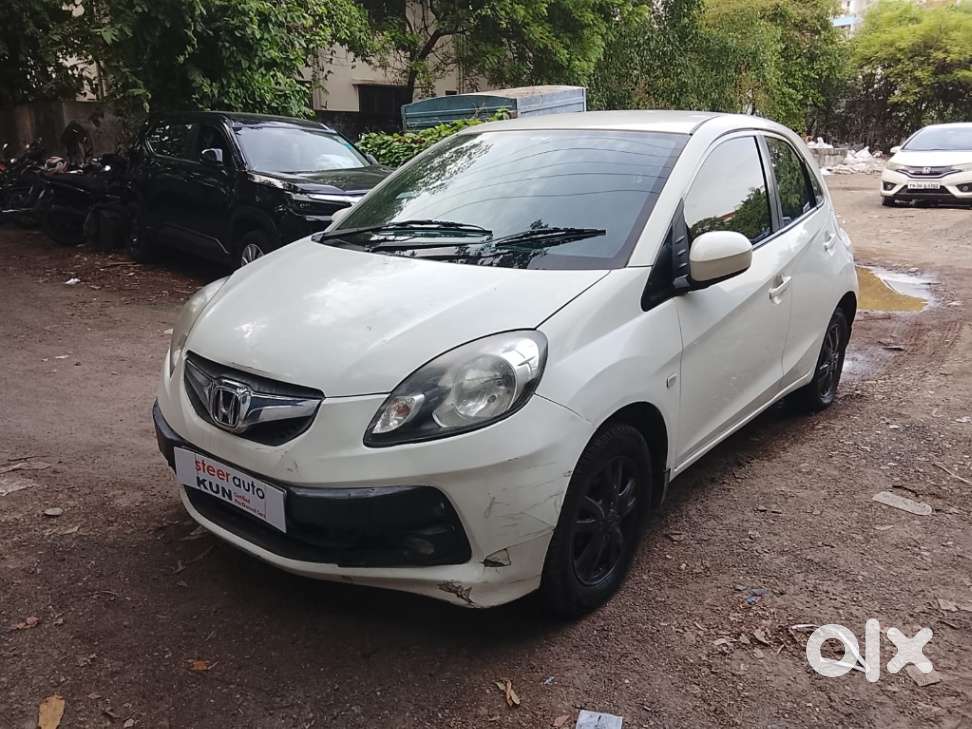 Honda Brio V Automatic, 2013, Petrol