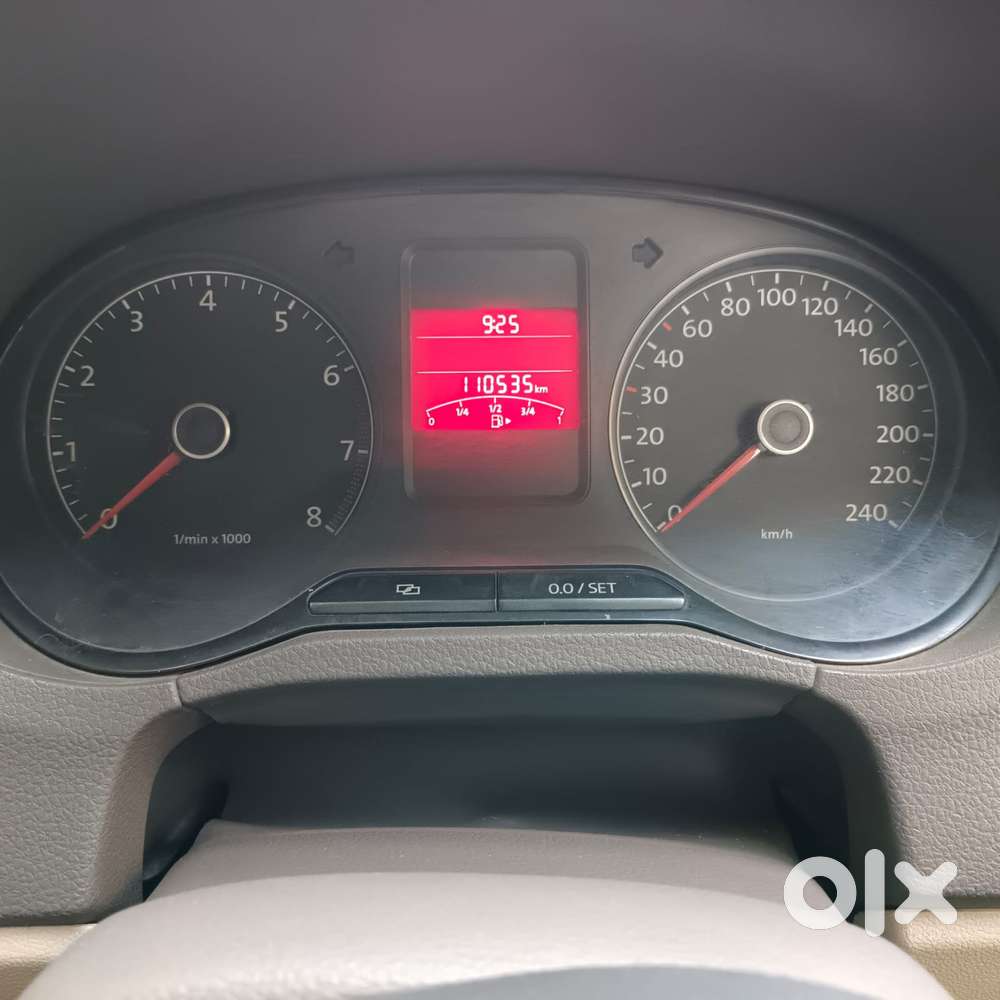 Volkswagen Vento Petrol Highline, 2011, Petrol