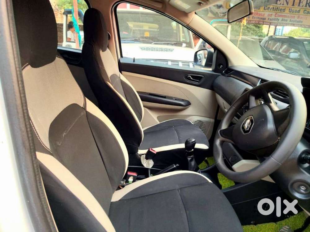 Renault Triber Rxl, 2023, Petrol
