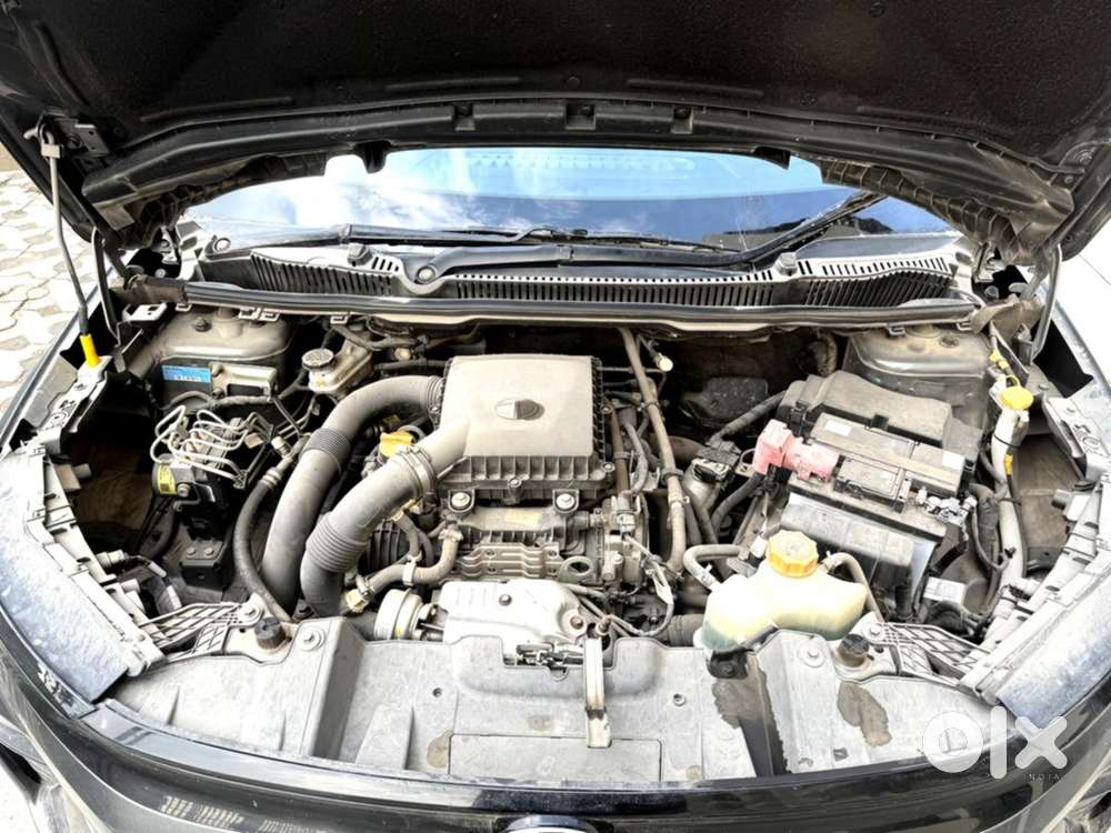 Tata Nexon 2023 Petrol Crtv + Sunroof