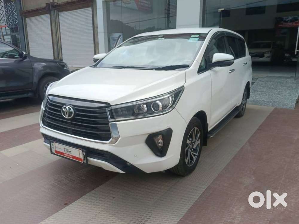 Toyota Innova Crysta 2.4 V 8 Str, 2022, Diesel
