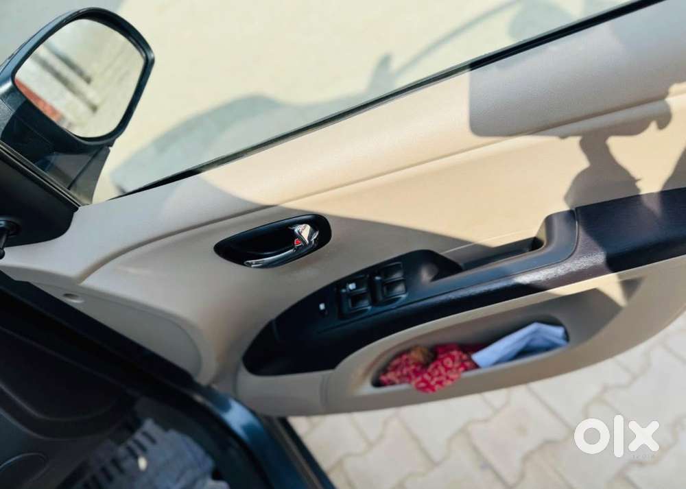Hyundai I10 Sportz Petrol 2011