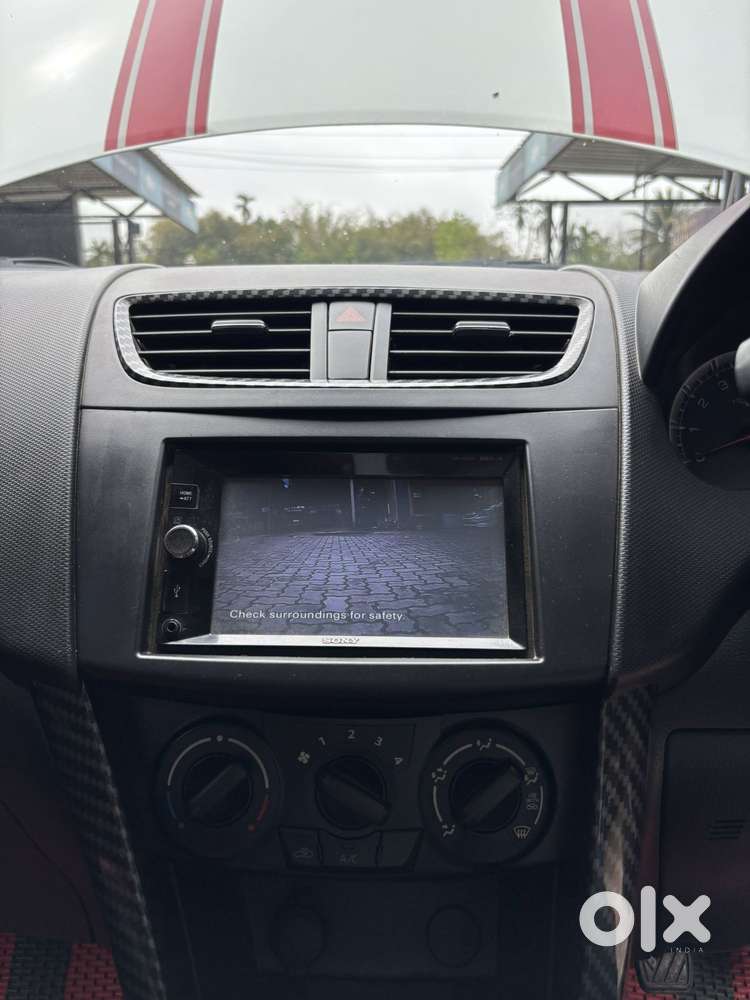 Maruti Suzuki Swift Vxi + Manual, 2017, Petrol