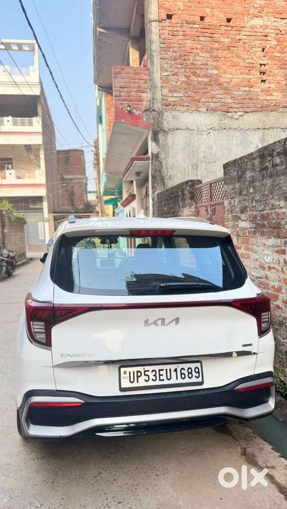 Kia Carens 2024 Diesel Well Maintained