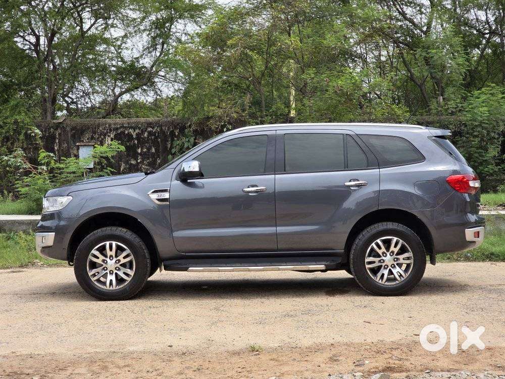 Ford Endeavour 3.2 Titanium Plus 4x4 At, 2016, Diesel