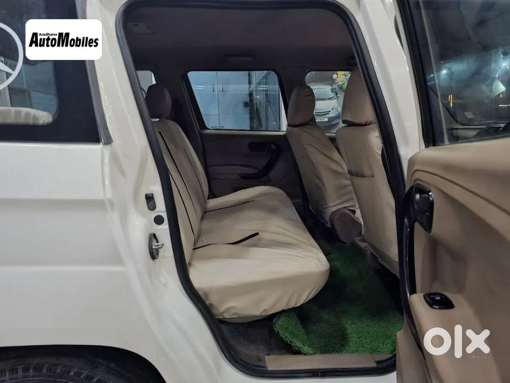 Mahindra Tuv 300 T6 Plus, 2019, Diesel