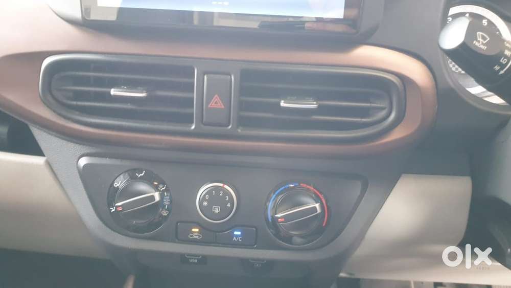 Hyundai Aura Cng & Hybrids 40000 Km Driven