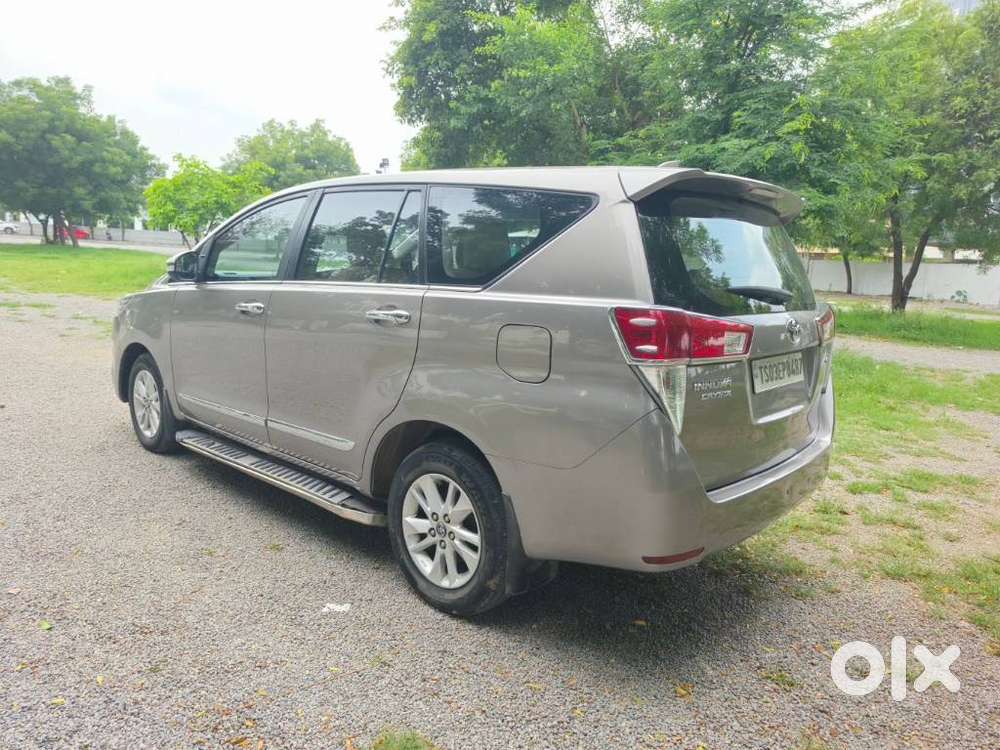 Toyota Innova Crysta 2.4 G Mt 8s, 2017, Diesel