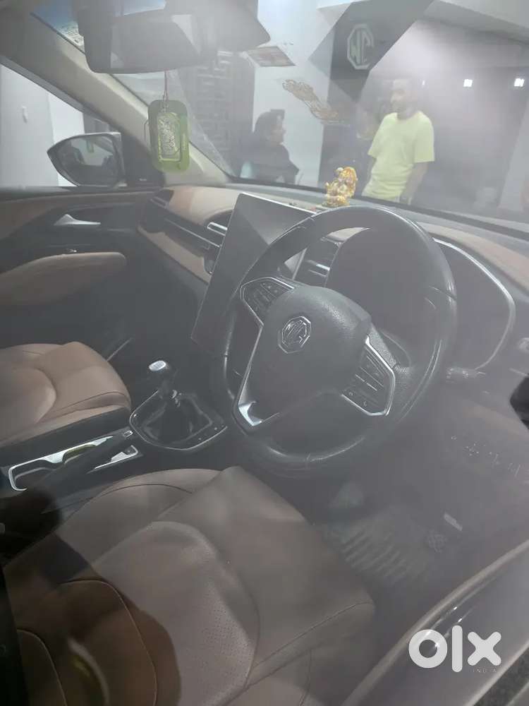 Mg Hector Plus Diesel 6 Seater