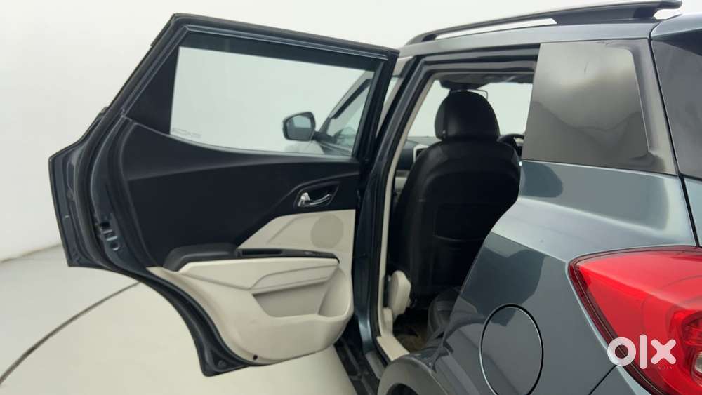 Mahindra Xuv300 W8 Option Diesel, 2022, Diesel