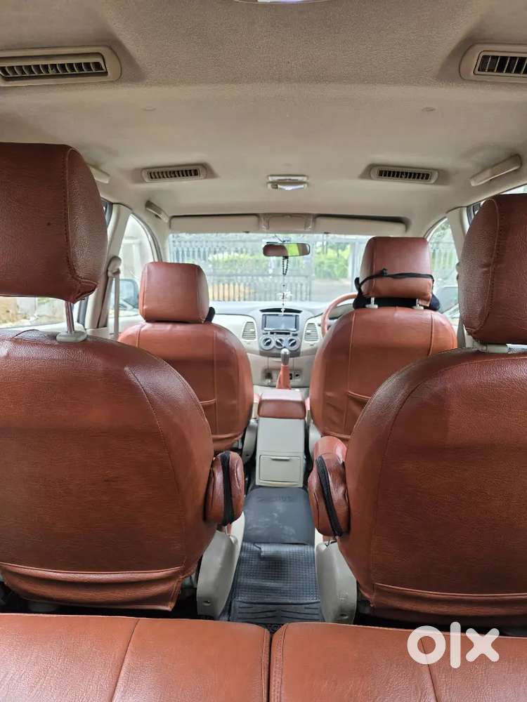 Toyota Innova 2011 Diesel Car
