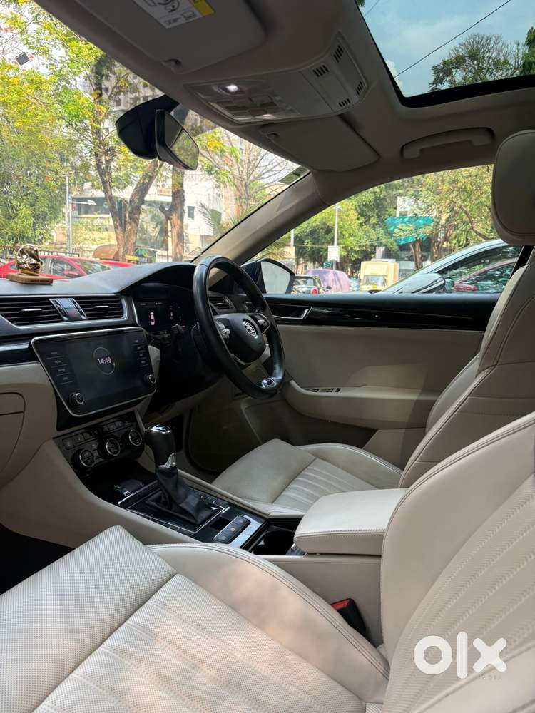 Skoda Superb 2.0 L&k Tsi At, 2022, Petrol