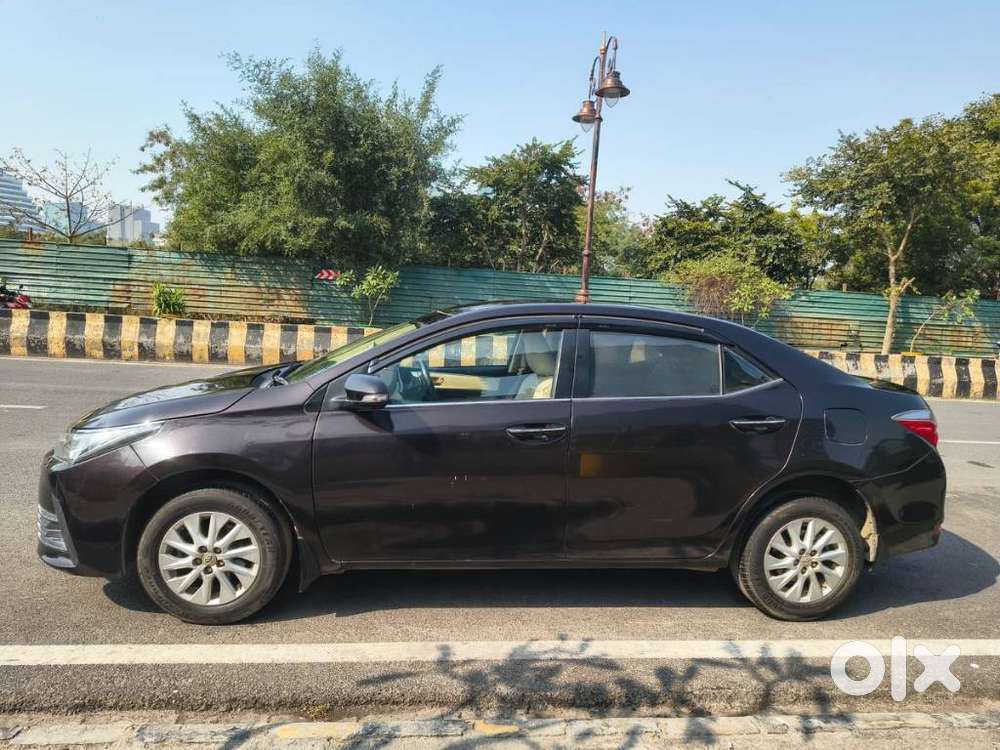 Toyota Corolla Altis 1.8 G Cvt, 2017, Cng & Hybrids
