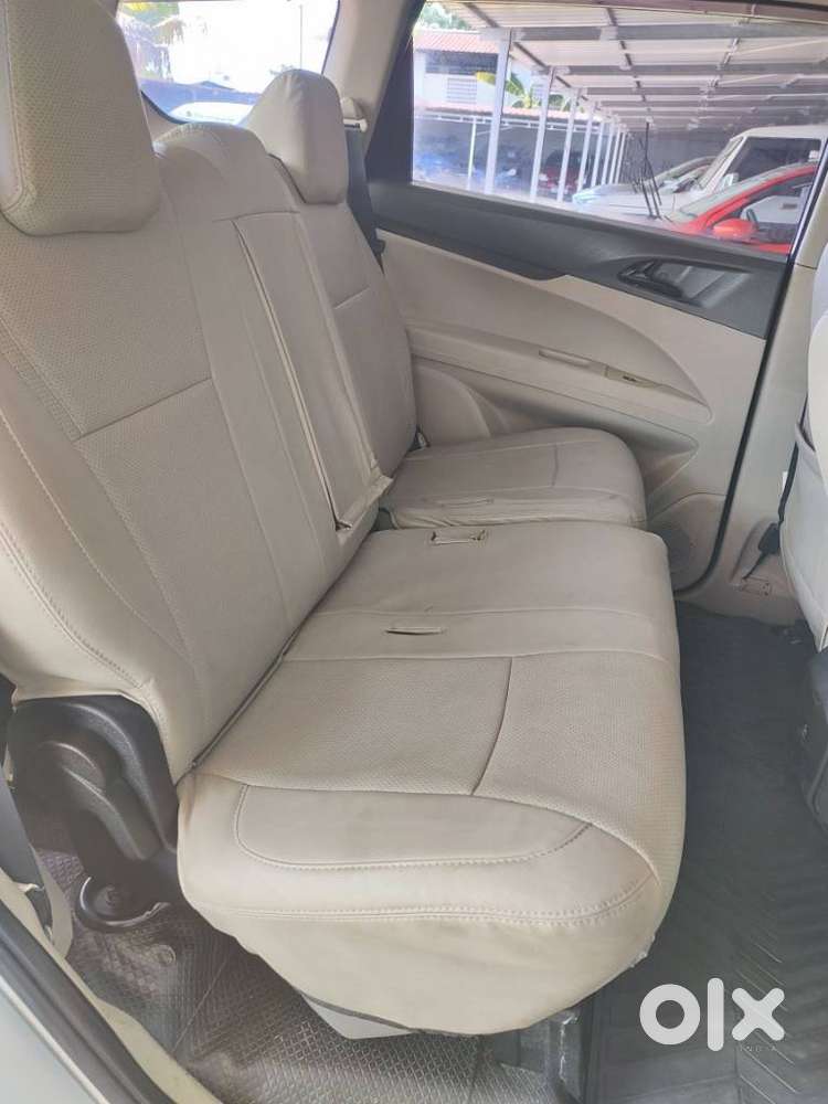 Mahindra Marazzo, 2020, Diesel