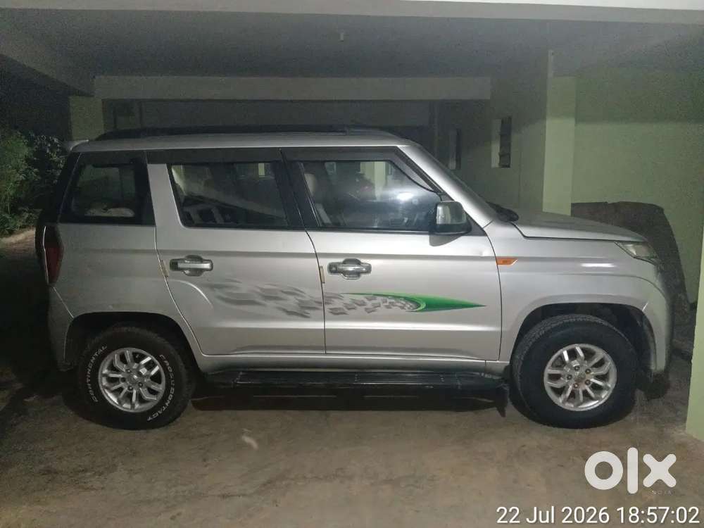 Mahindra Tuv 300 Top Model