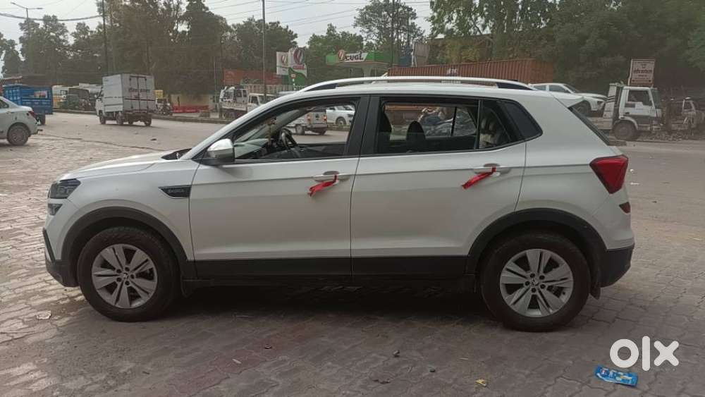 Skoda Kushaq 1.0 Tsi Ambition, 2022, Petrol