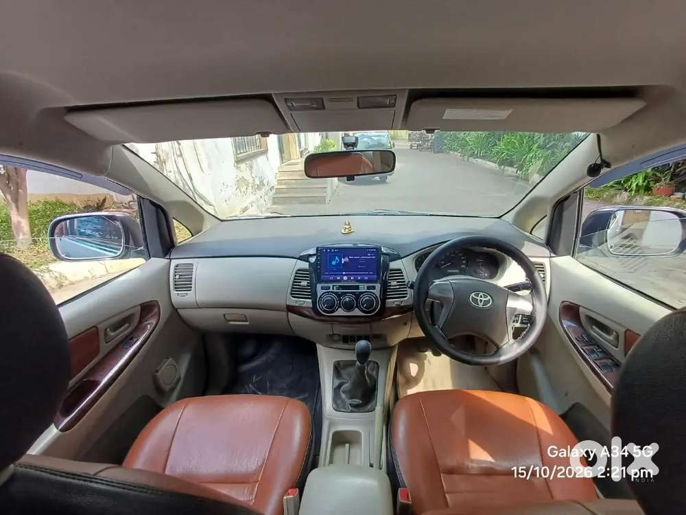 Toyota Innova 201