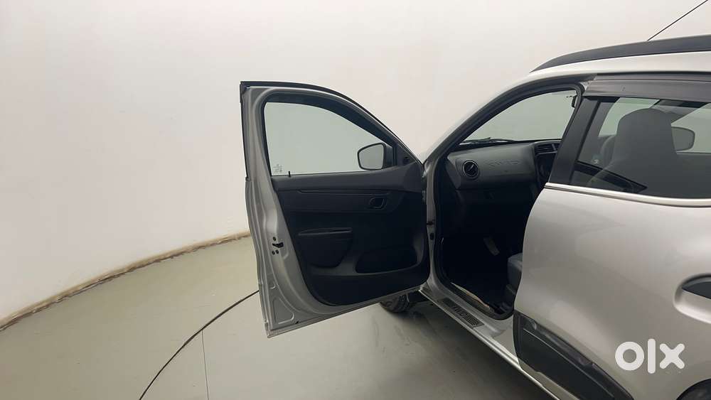 Renault Kwid 2019-ongoing 1.0 Rxt (o), 2020, Petrol