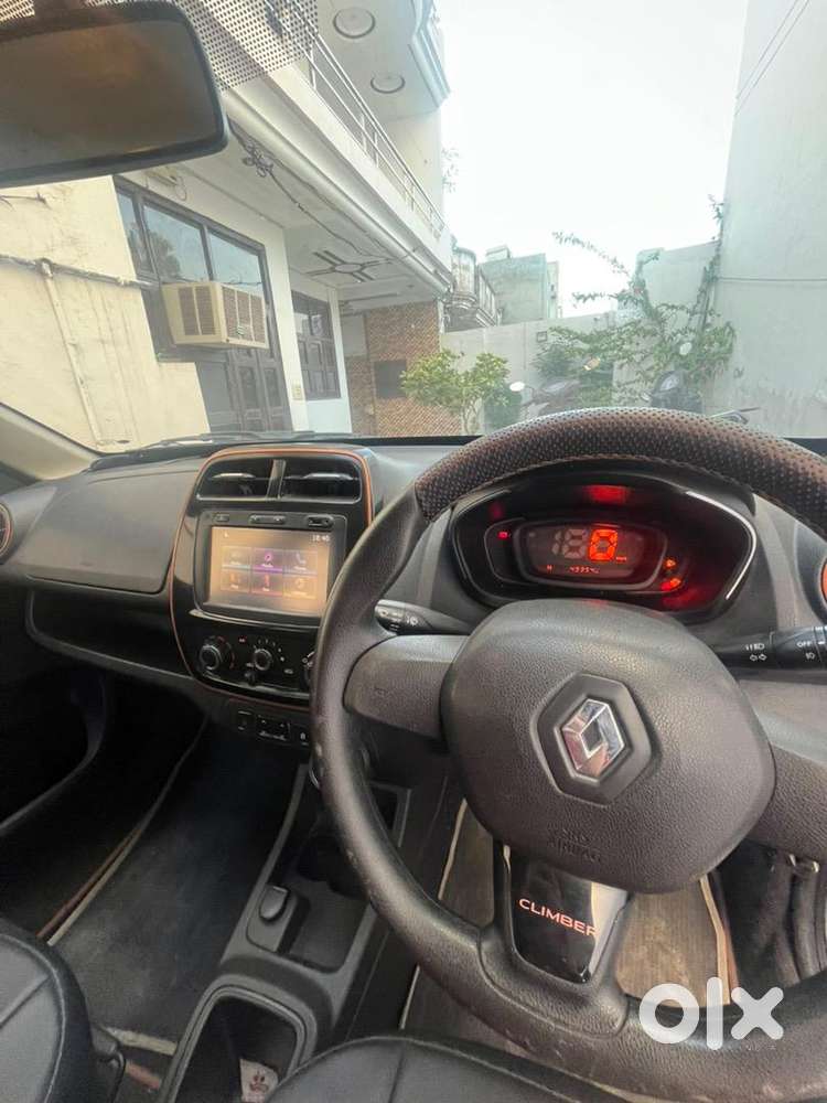 Renault Car 2017 Petrol Automatic Lady Driven
