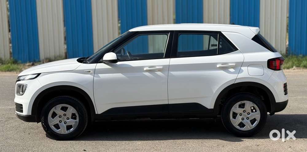 Hyundai Venue E 1.2 Petrol, 2022, Petrol