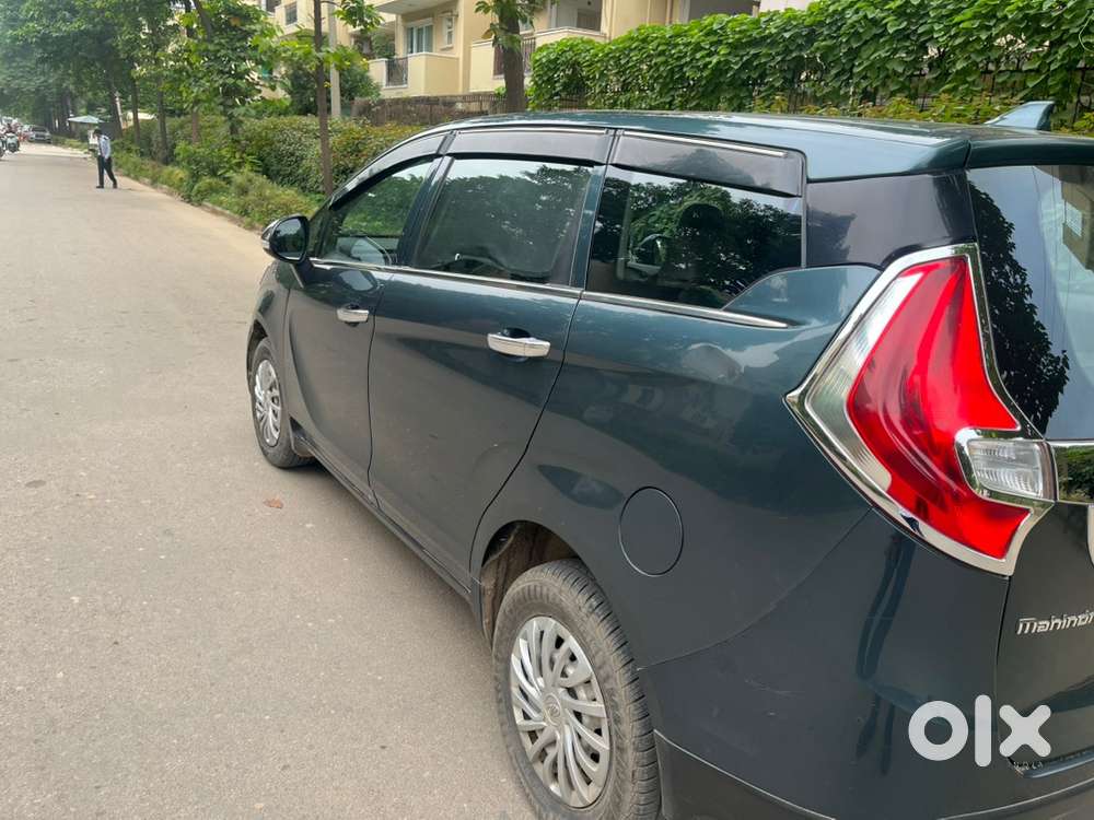Mahindra Marazzo Diesel 2018
