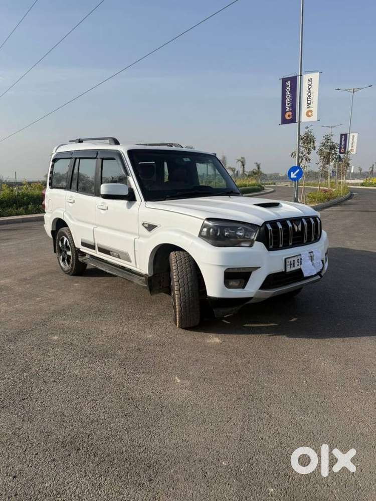 Mahindra Scorpio Classic 2.2 S 11 Mt 7 Str, 2024, Diesel